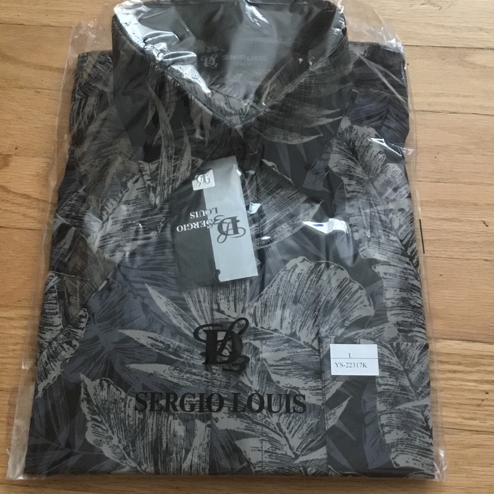Men’s Black & Gray Leaf Print Button-Down Shirt